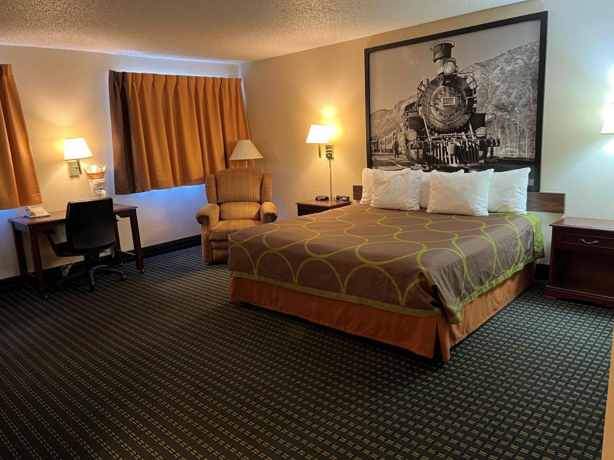 Super 8 By Wyndham Trinidad Hotell Rum bild